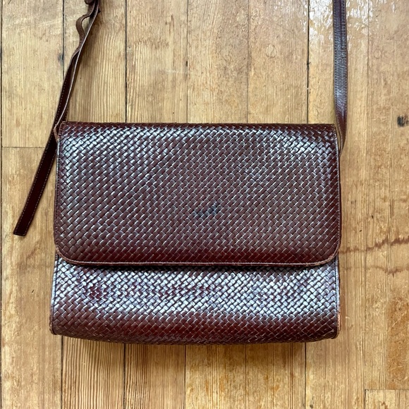 Vintage Dark Brown Woven Leather Purse - Picture 2 of 13